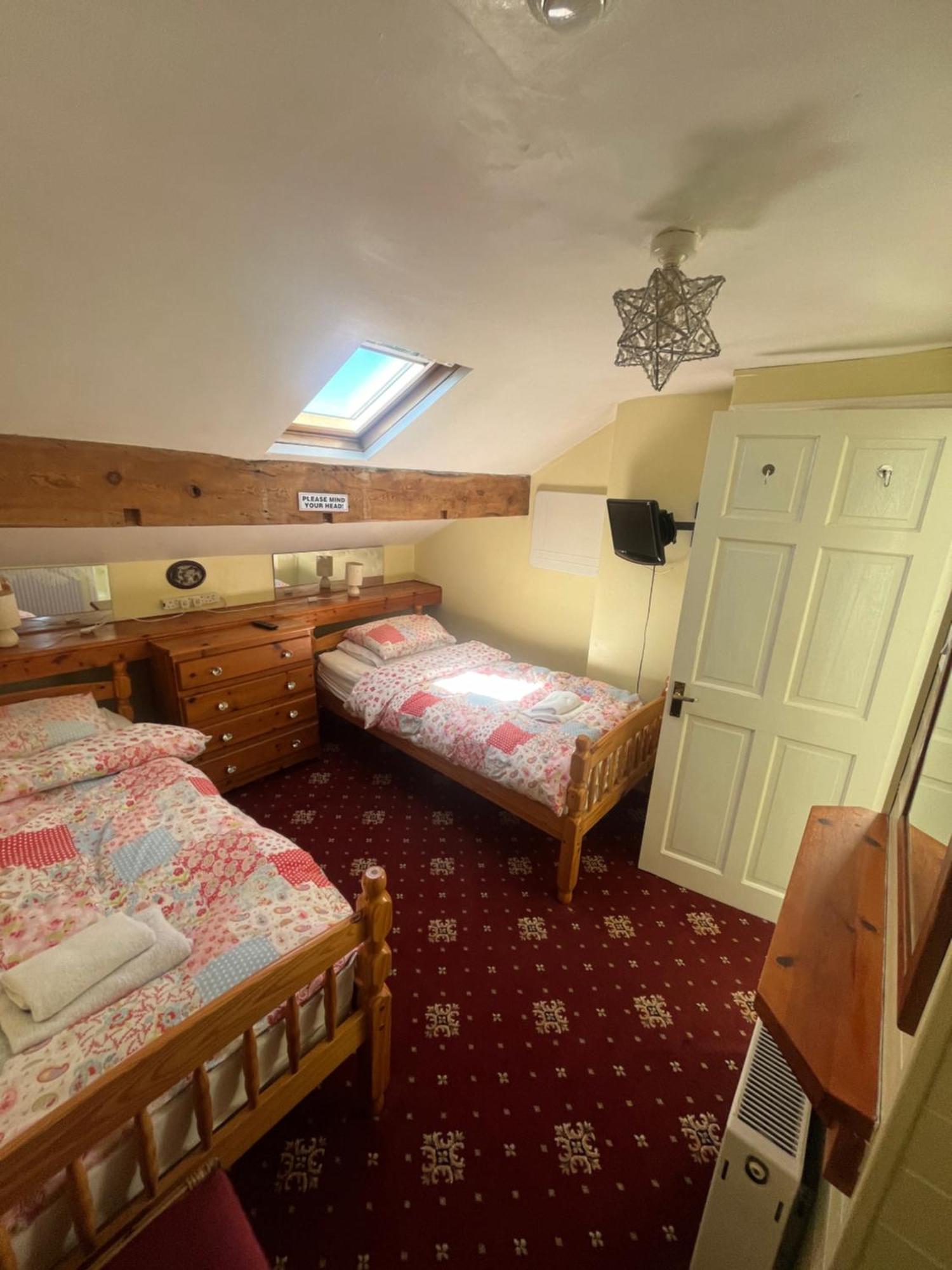 Marston Town Centre Villa Blackpool Extérieur photo