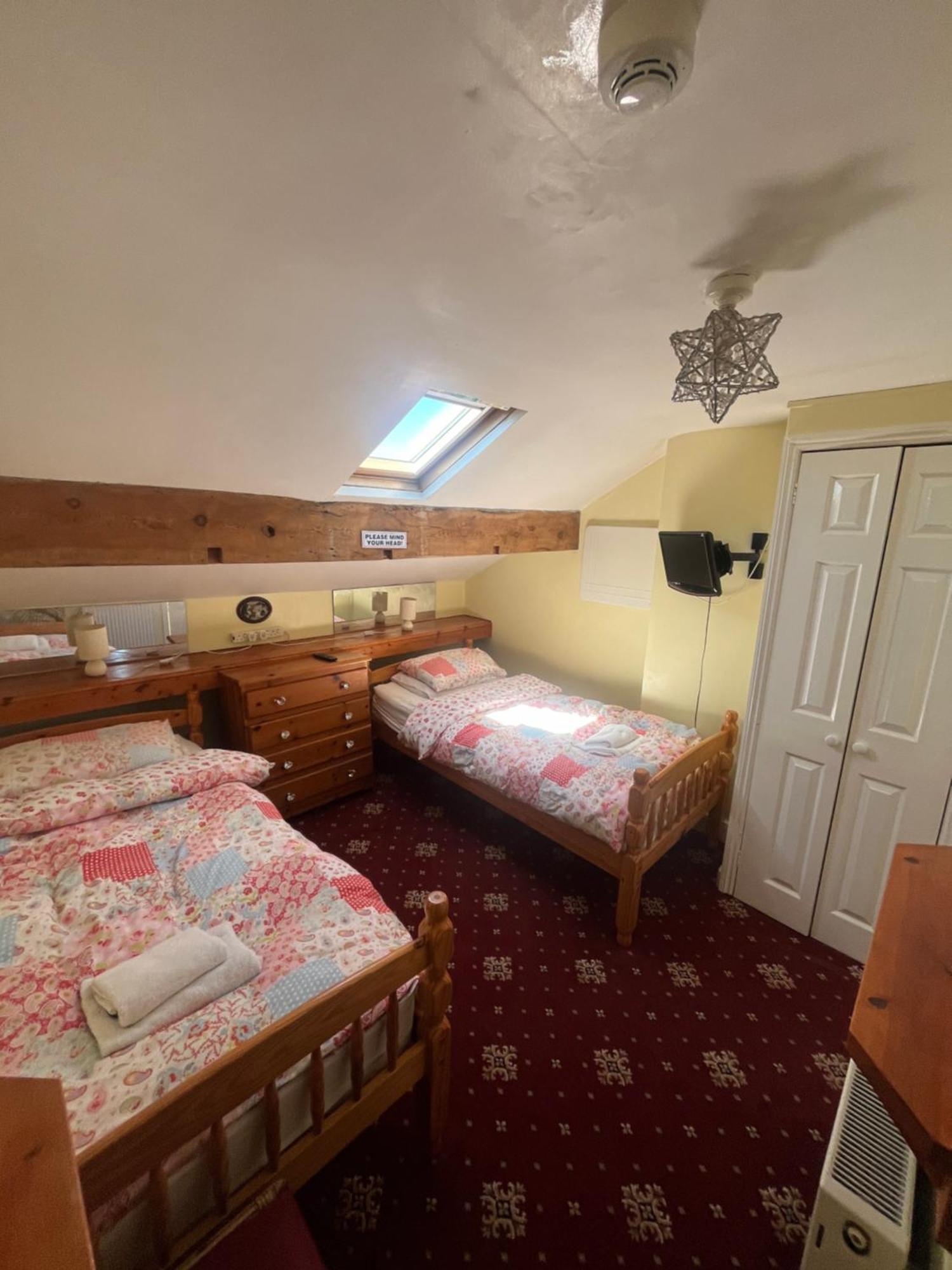 Marston Town Centre Villa Blackpool Extérieur photo