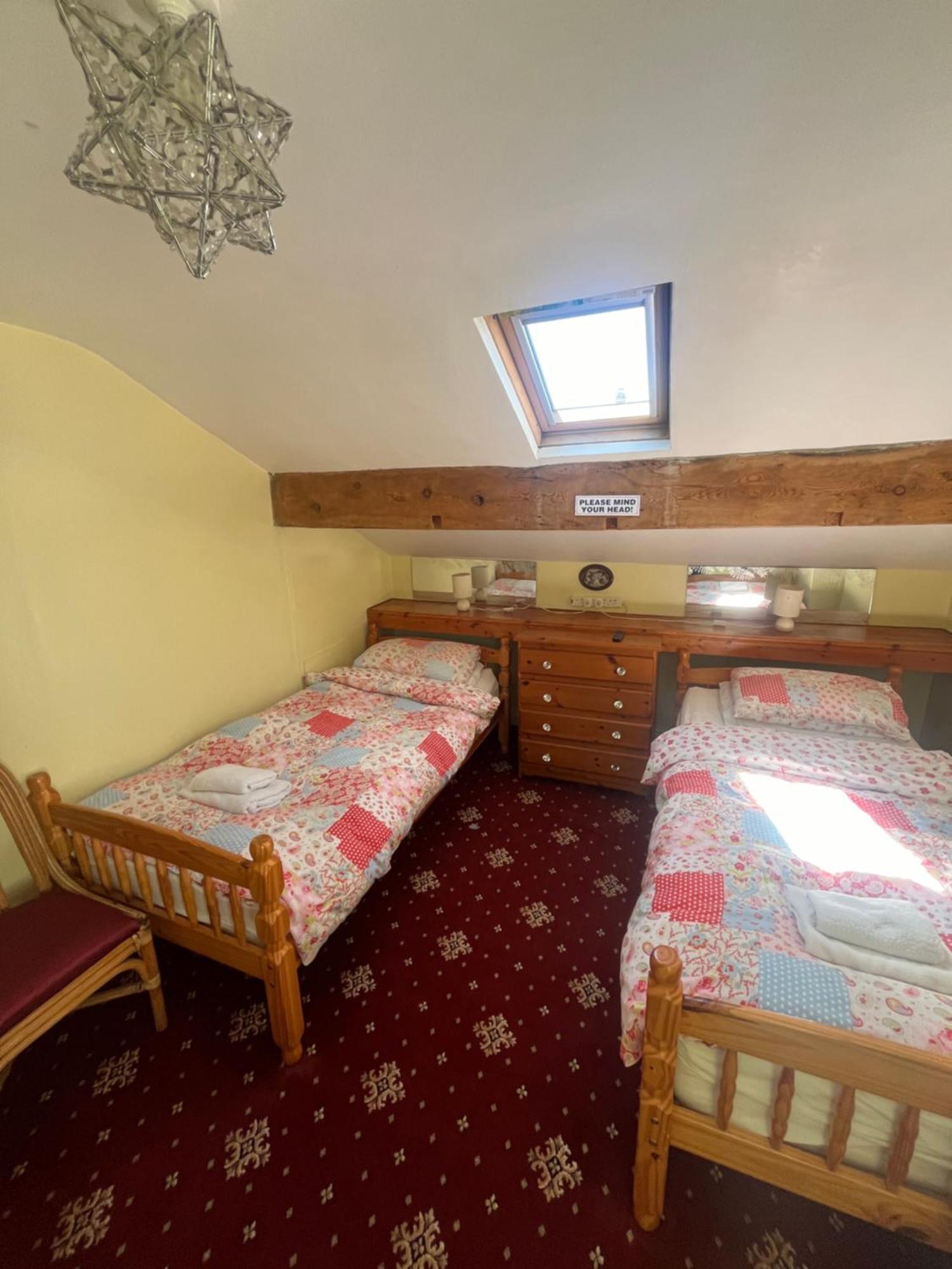 Marston Town Centre Villa Blackpool Extérieur photo