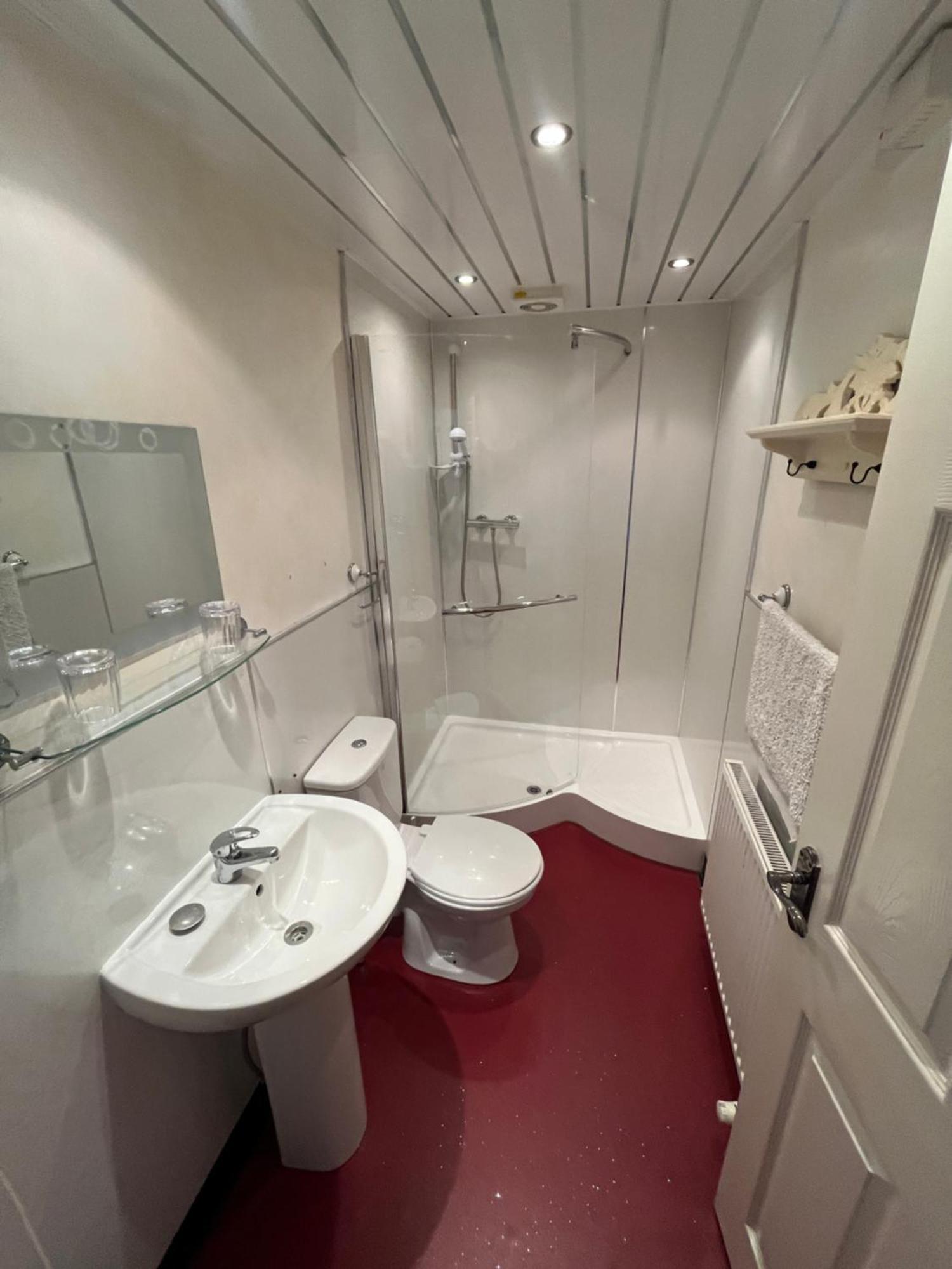 Marston Town Centre Villa Blackpool Extérieur photo